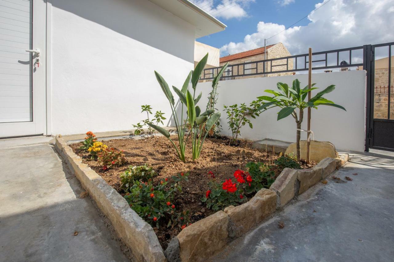 Villa Iliopetra House à Sívas Extérieur photo